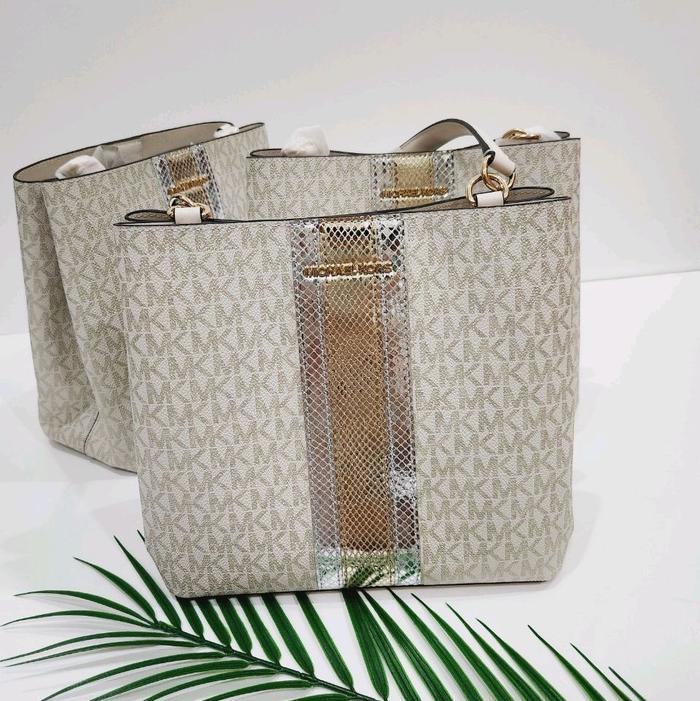 Tas Wanita MK Pratt Medium Bucket Bag signature Black/ Pale Gold/ Brown authentic