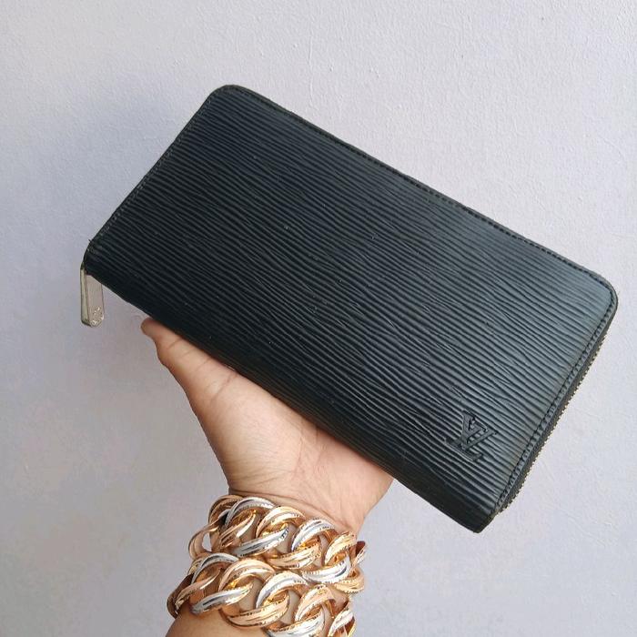 Preloved Wallet LV Epi Leather 2009