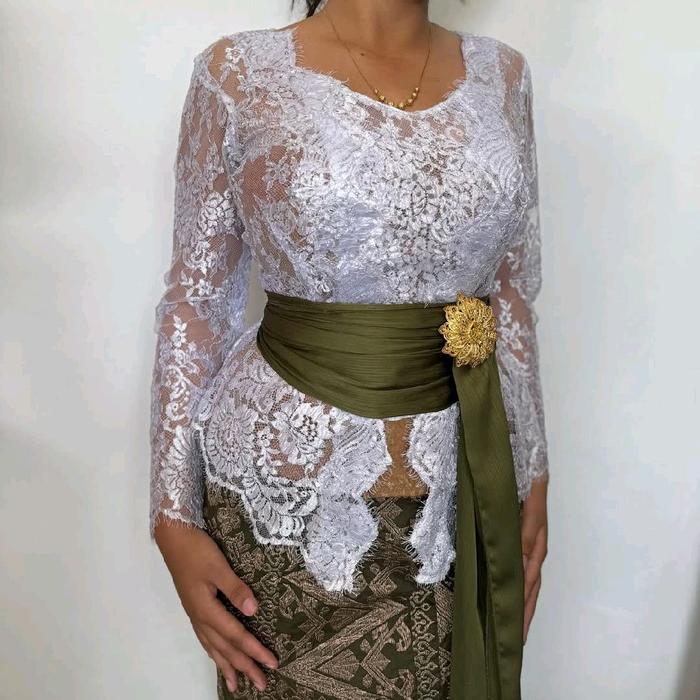 Kebaya semi prancis premium, putih, merah,biru, navy. Tersedia all size. Kain premium demgan model t