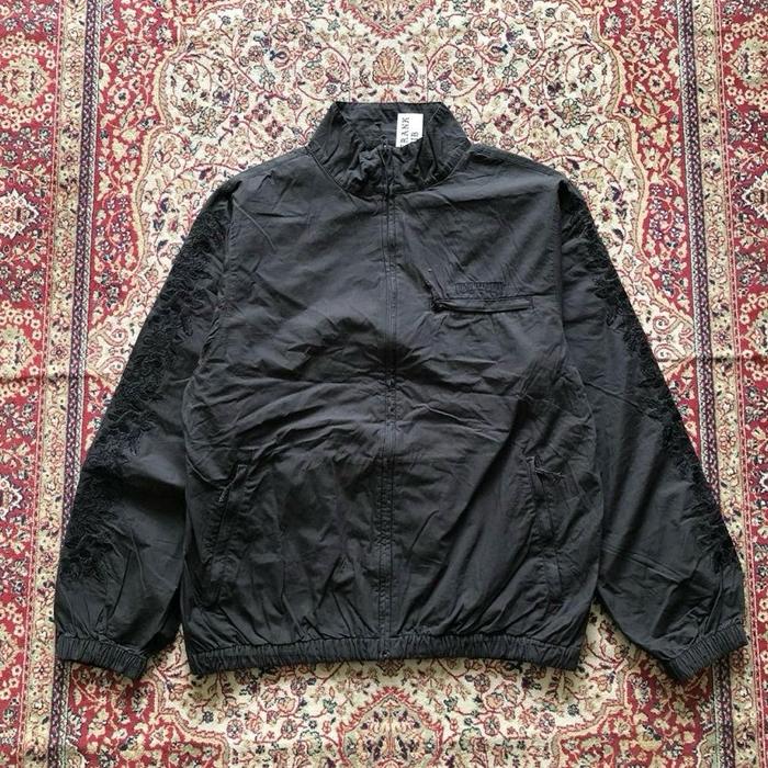 Jaket Thisisneverthat floral embroidered jacket Thisisneverthat streetwear G108