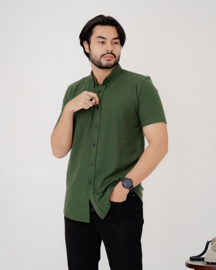 Kemeja Pendek Pique HeyMan Bahan CVC Pique 24S Premium Modern Fit