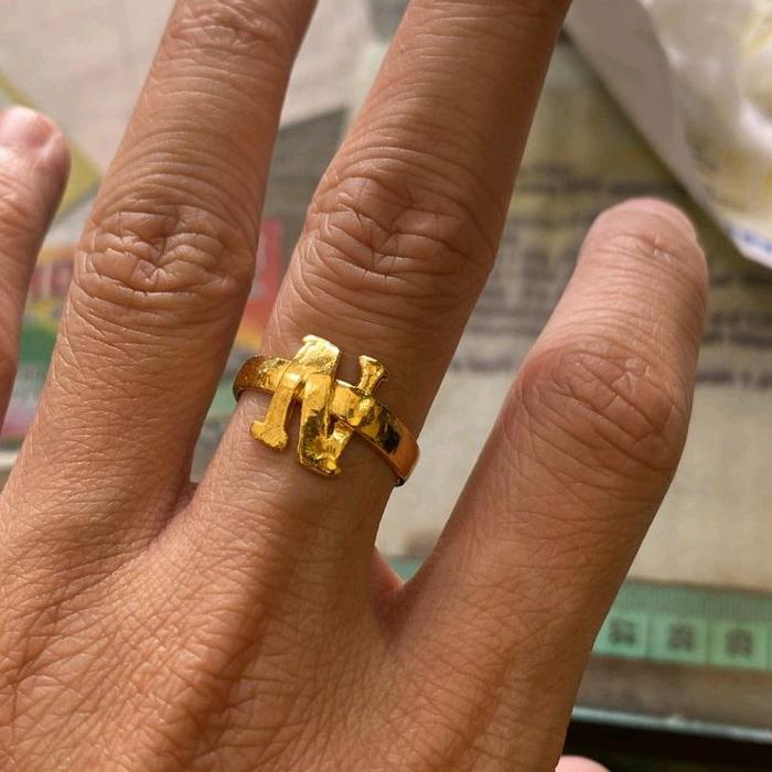 cincin huruf - emas 24k - kadar 999,9%. 5 gr. bisa qustome