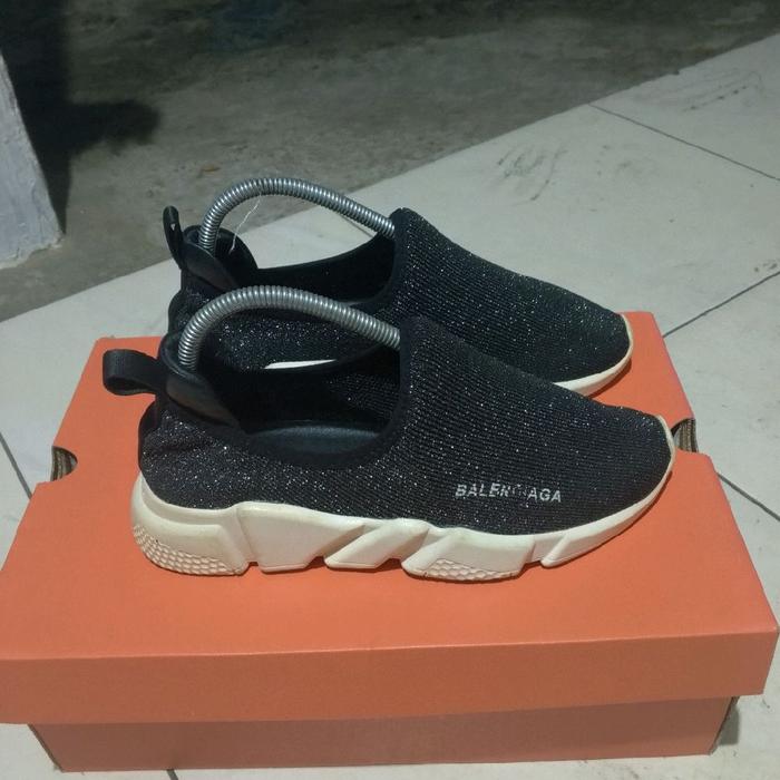 sepatu second branded balen¢iag@ slip on size 39 original authentic