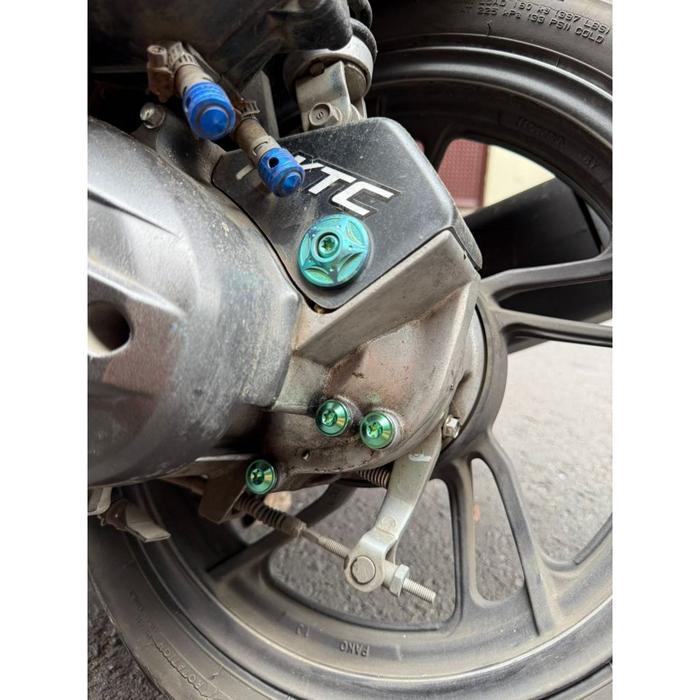 Baut Krengkes Vario 125 /150 Titanium Vietnam Grade 5