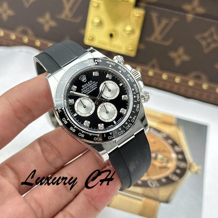 SwissRolexCosmograph Daytona Good Watches Black Dial Oysterflex Strap 40mm tier 5