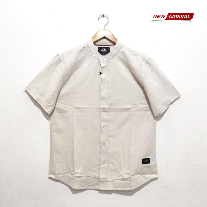 ROLUN Kemeja Casual Pria Polos Slim Fit Cream Lengan Pendek RLKK140386