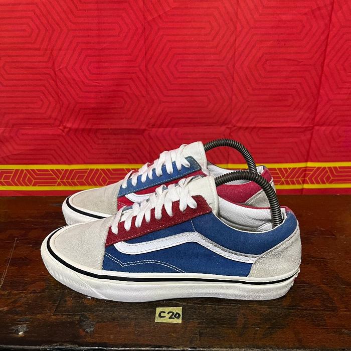 Sepatu second original Vans old skool size 40