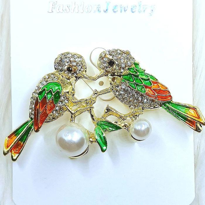 Bross Dada Peniti Super Premium Mewah Dengan Motif Model Sepasang Burung Hijau Mewah Dengan Aksen Mu