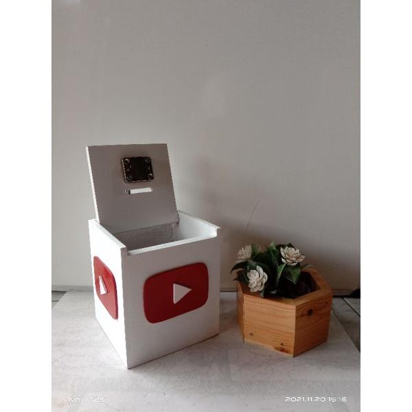 Celengan target desain medsos | you tube|