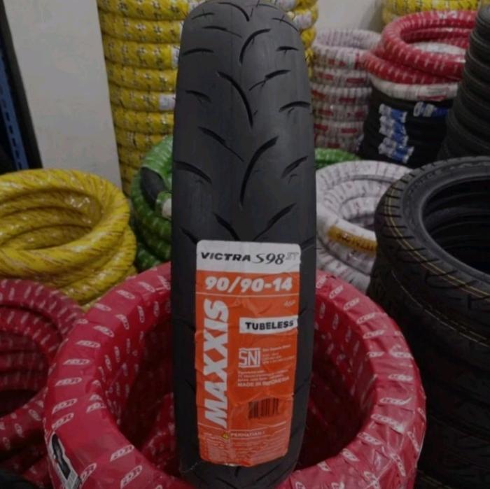 Ban Maxxis Victra 90/90-14 Tubles/Ban Metic belakang Maxxis Victra Vario125/Ban Luar Belakang Maxxis