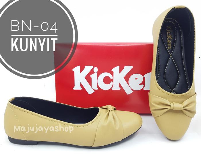 Sepatu Kickers Wanita Flat Shoes Kode BN-04 Sepatu Kerja Hitam
