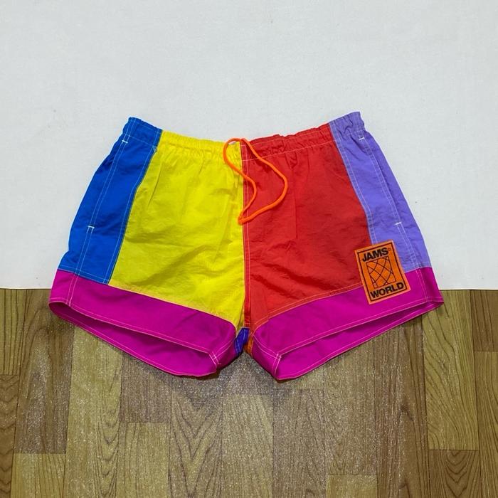 JAMS WORLD Celana pendek colourblock sporty dan relax untuk aktivitas harimu