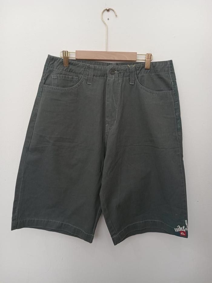 [PRELOVED] Good Bawahan Pria Celana Levis Abu-Abu Panjang QUIKSILVER One Size