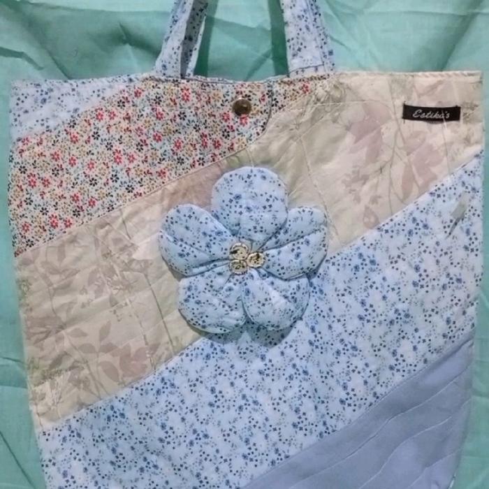 Tas bahu, kain perca, Motif Bunga Biru muda, praktis untuk penggunaan sehari-hari