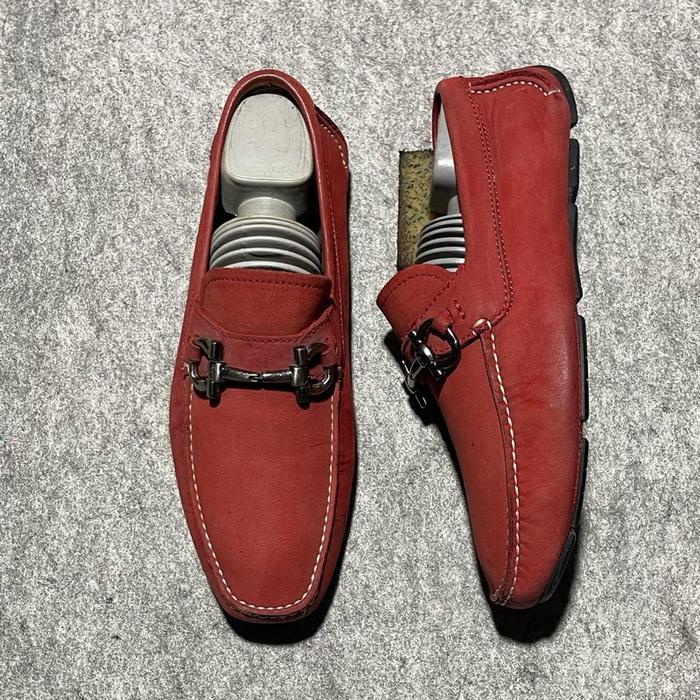 Authentic Salvatore Ferragamo loafers driving moccasin shoes Pria Kerja Pantofel Fantofel