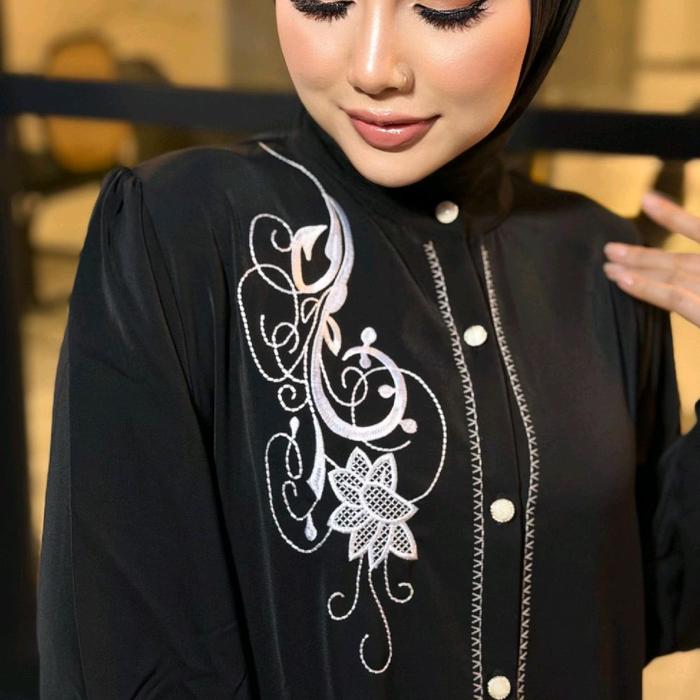 Gamis Khalissa khusus hitam Mewah by By Ninel