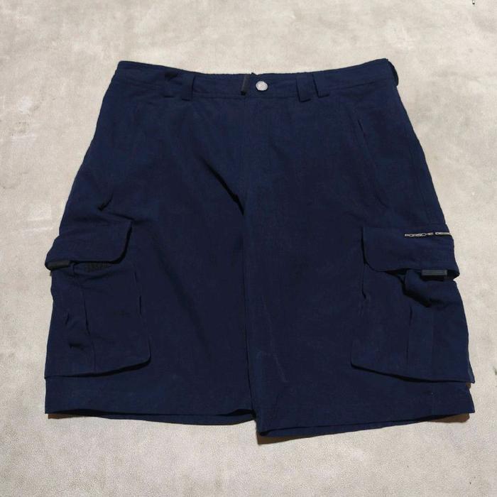 Celana pendek cargo pria porsch navy bekas