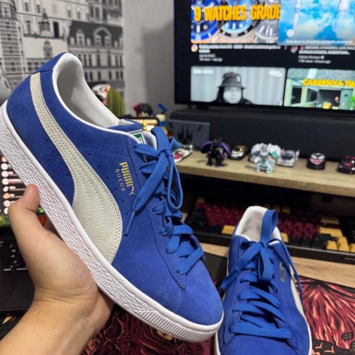 Puma suede classic Blue sz 44 fit to 43