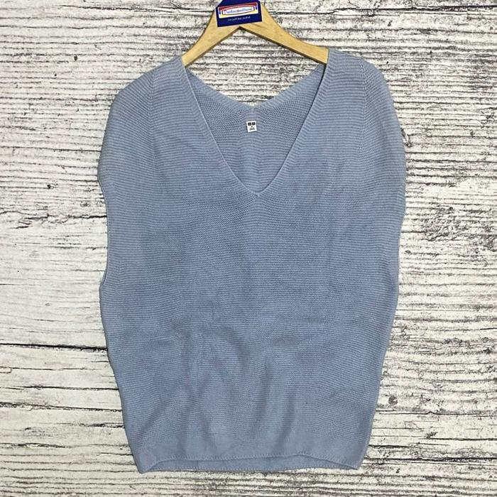 Vest rompi knit knitwear rajut outer atasan wanita cewek perempuan outer fashion uniqlo biru second 