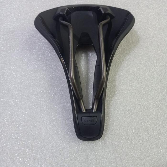 Sadel Sepeda Fizik Tempo Argo R3 Lebar 160 mm TAD179