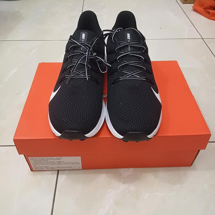 Sepatu Nike Quest 2 Black / White sz 42.5