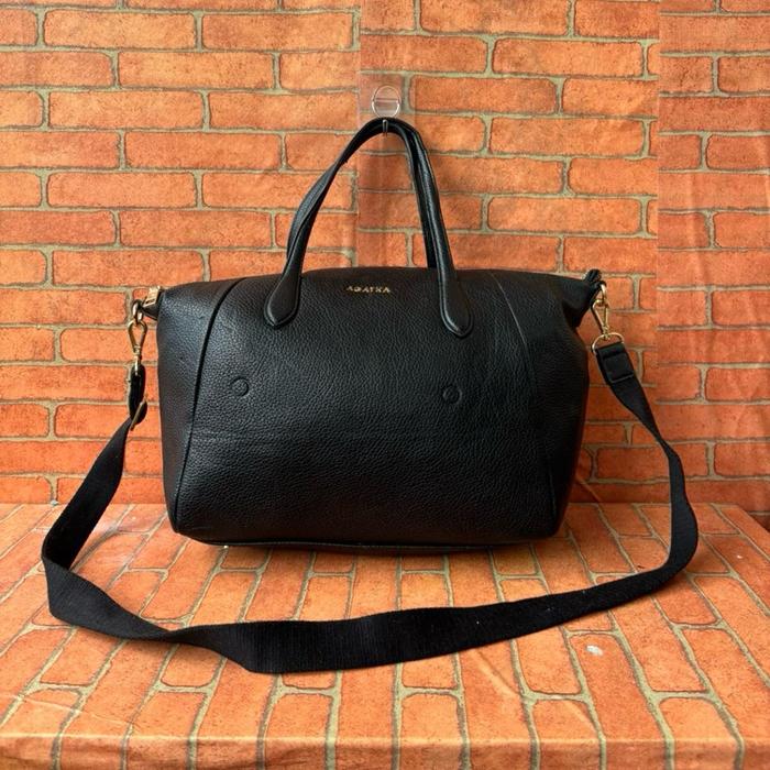 TAS SELEMPANG TOP HANDEL WANITA AGATHA PARIS KULIT SECOND BRANDED HITAM / TAS TENTENG PESTA WANITA K