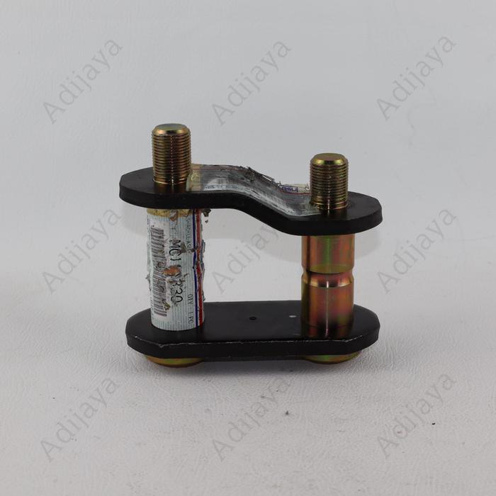 KTB Anting-anting Per Depan Mobil Mitsubishi Canter