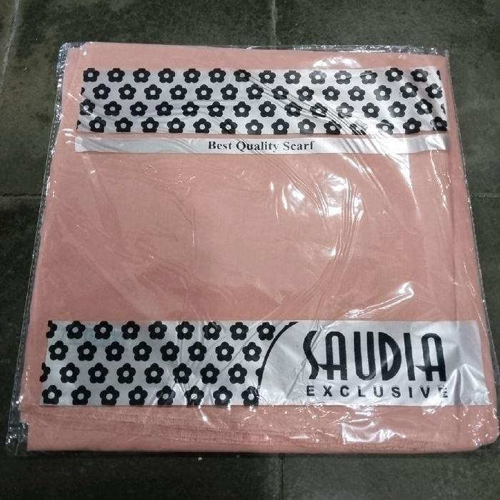 segiempat saudia + tepi rawis + warna coklat