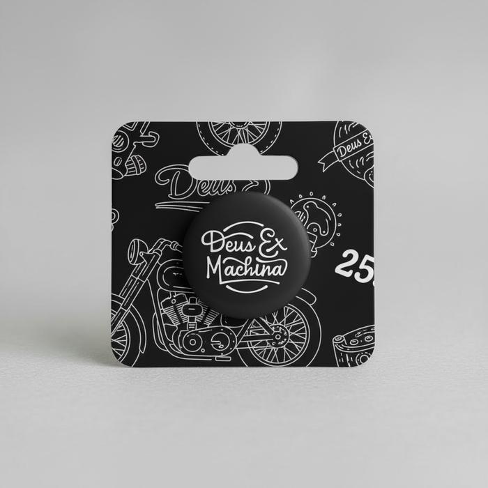 PIN BUTTON DEUS EX MACHINA UKURAN 25MM BUTTON PIN AKSESORIES ROMPI AKSESORIES TAS