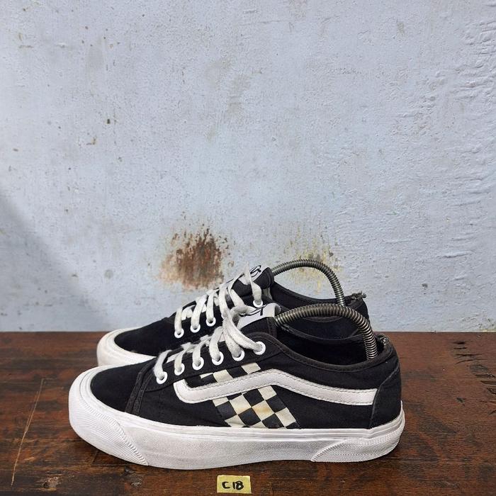 Sepatu second original Vans Bess ni size 40,5