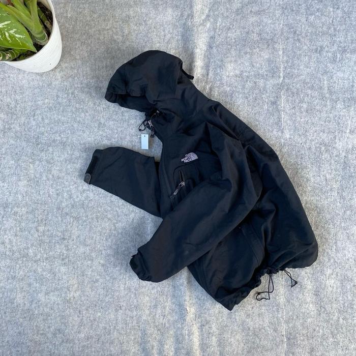 Outdoor jacket asimetris pocket super cakep full black Tenonet