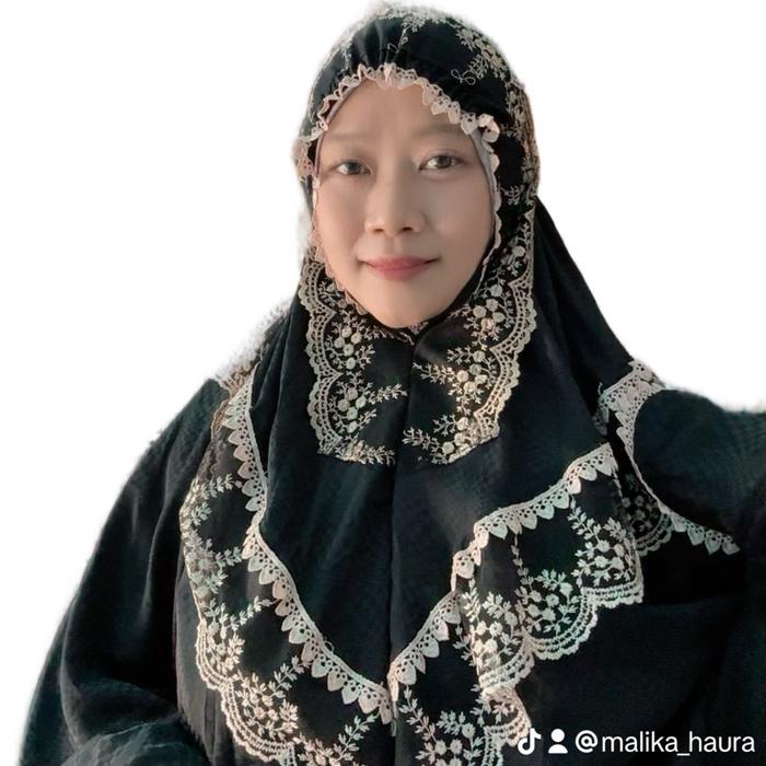 Terusan renda tile hitam  Sutra blitz