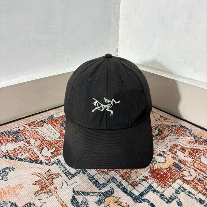 TOPI ARCTERYX HITAM SECOND ALL SIZE