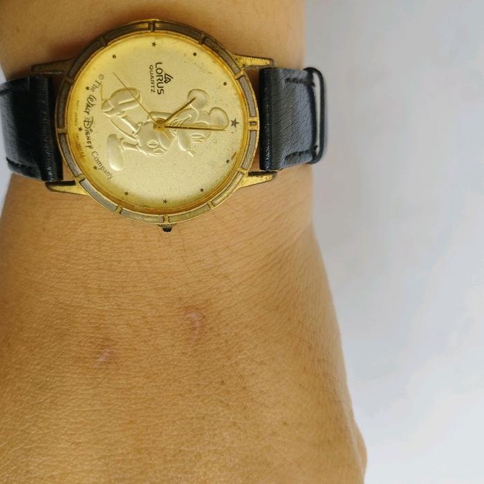 Jam Tangan jadul vintage  LORUS walt disney