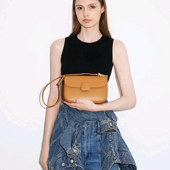 Charles & Keith Koa Tas Pundak Square Push-Lock Original 100% Orange & Muted Mustard 21cm x 13cm x 4
