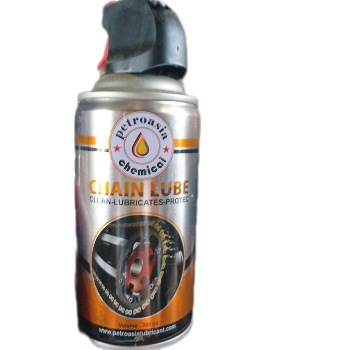 CHAIN LUBE CLEAN LUBRICATES PROTEC