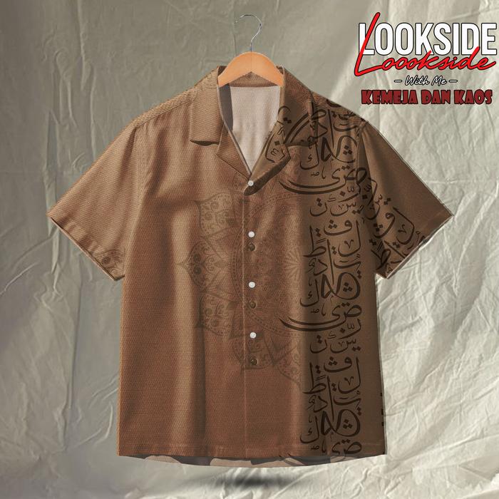LOOKSIDE Kemeja Modern Al-Hikmah – Baju Motif Kaligrafi Arab – Kemeja Muslim Etnik Bahan Adem Premiu