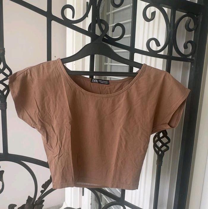 T-Shirt Zara Thrift Basic Crop Top Coklat Ukuran S