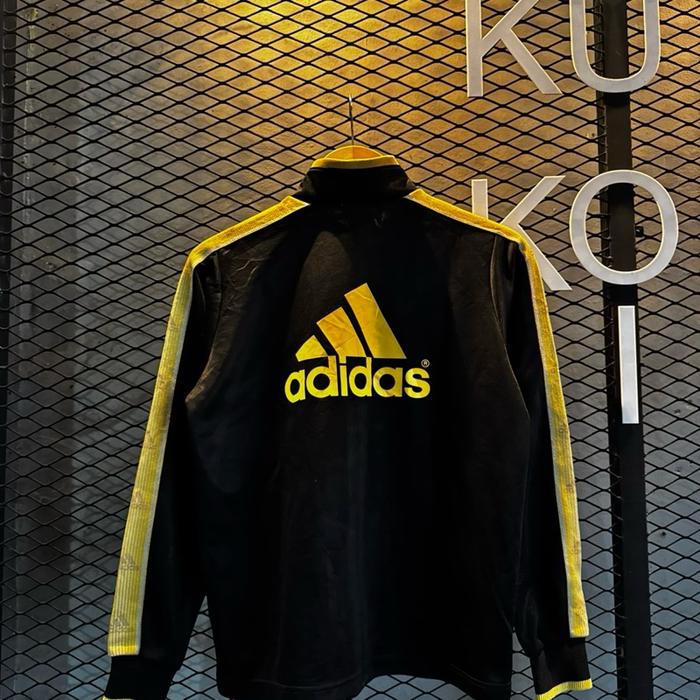 Adidas tracktop original preloved