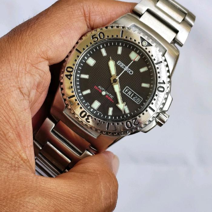 Seiko Diver Black Knight SKXA49 First Gen Automatic 7s26