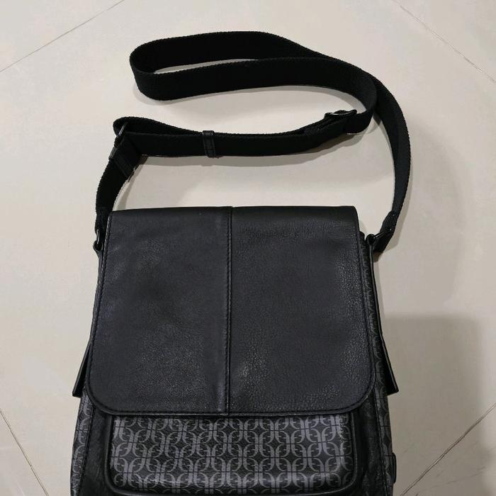 Fossil Kayden Courier Black Limited Edition - Tas Selempang Pria Kulit