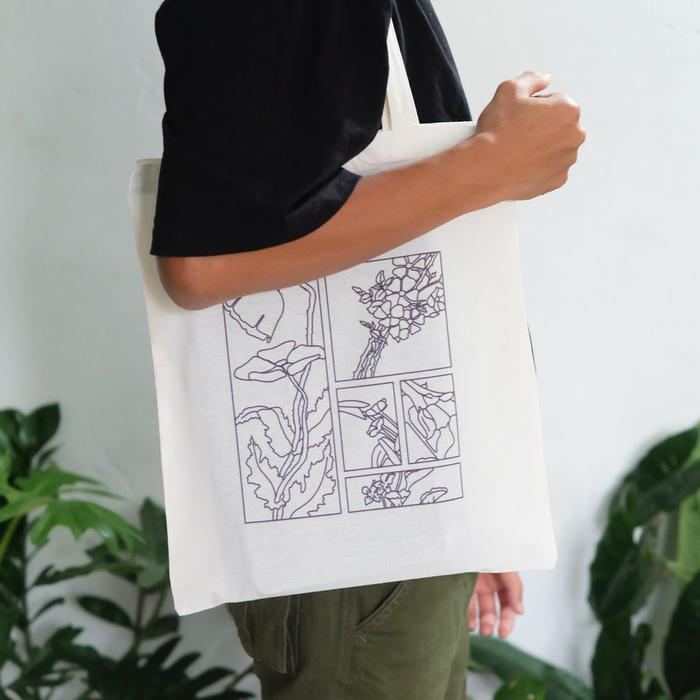 Totebag Motif Bunga Flowers Tote Bag Aesthetic Kuliah Korean Style BONUS ZIPPER BAG dan STIKER LUCU