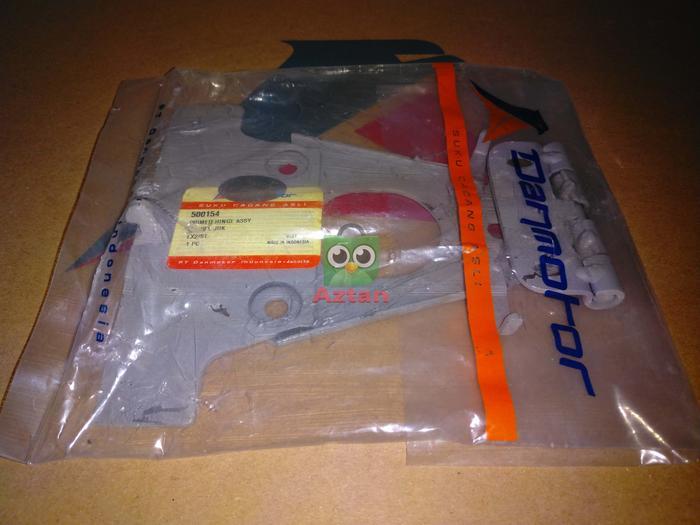 Engsel Jok Vespa Exclusive 2 PS Sera Strada Danmotor L1