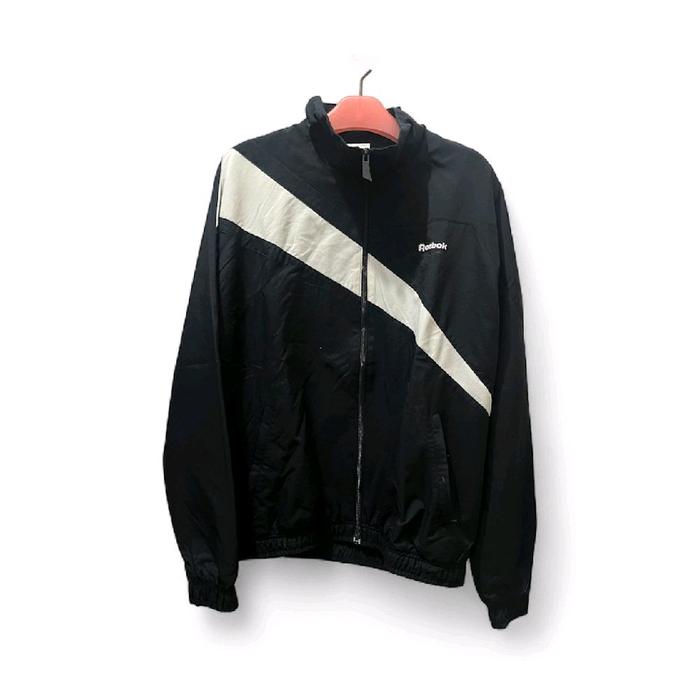 Jacket Windbreaker Reebok Classic Pria