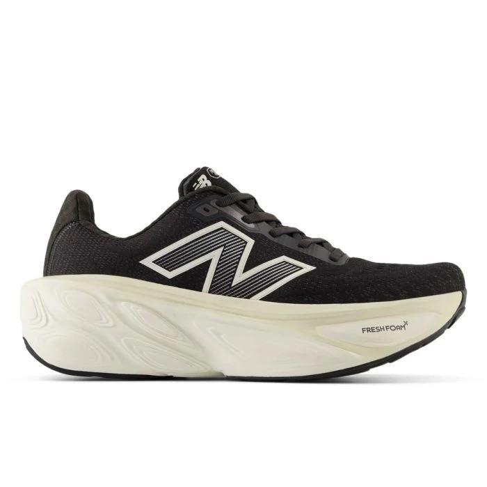 Sneakers Fresh Foam X More V5 Black Original / Sneakers Pria
