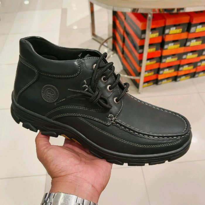WATCHOUT SEPATU BOOT TALI PRIA ORIGINAL