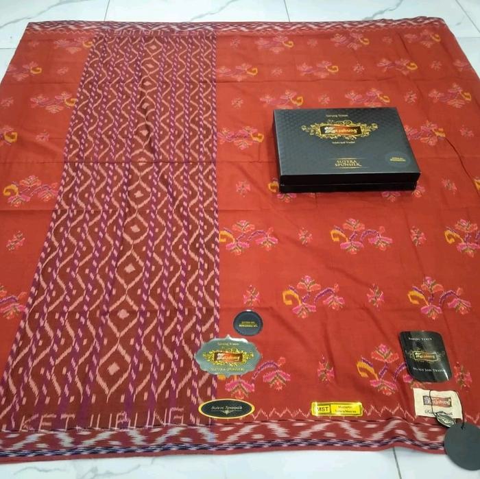 Sarung Ketjubung MST/ Kembang Semi sutra 50 mantap halus keluarga BHS Motif