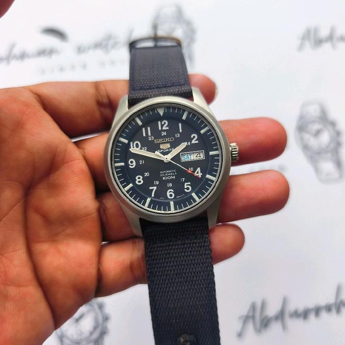 Seiko 5 sport Military SNZG11K1 blue dial