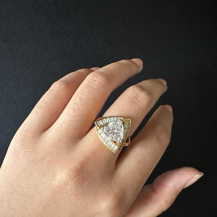 Vintage Trillion Cut Rhinestone Ring