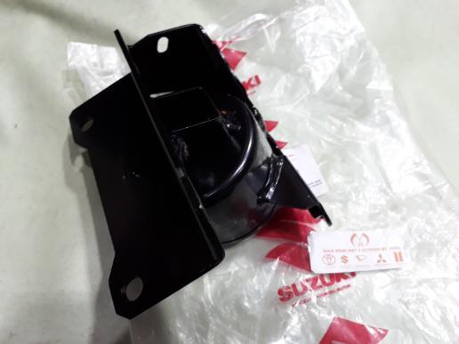 ENGINE MOUNTING KIRI ERTIGA BENSIN 2016---- MATIC=MANUAL O1